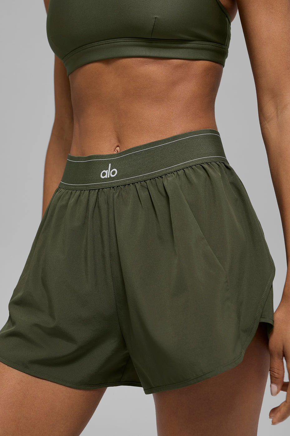 Los pantalones cortos Olive Courtside
